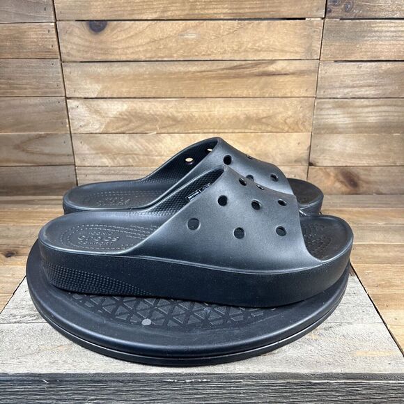 Crocs Sandals Womens Sz 7 Black Wide Strap Open Toe Platform Comfort Cushion - Picture 1 of 10